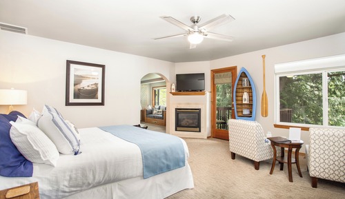 Kennebec - 1 King Bed, Non Smoking, River View, Balcony, Fireplace (No Pets)