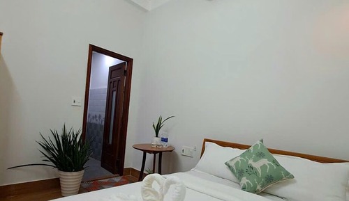 Deluxe Room, Balcony, Mountain View