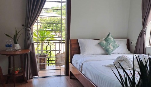 Superior Room, Mountain View