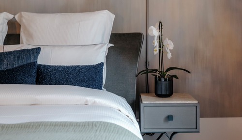 Suite, 1 King Bed, City View