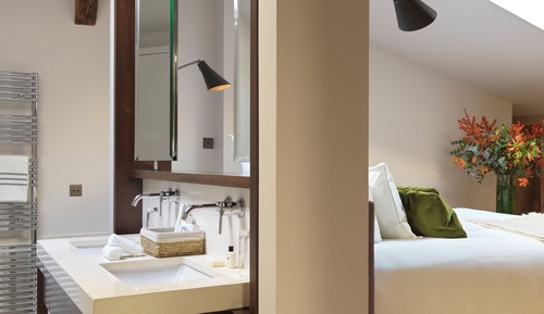 Executive Suite, Multiple Beds, City View