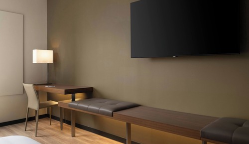 Standard Room, 2 Queen Beds, Non Smoking (Mobility/Hearing Access, Roll-in Shwr)