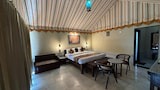 Deluxe Cottage, River View