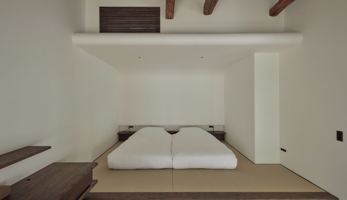 Deluxe Studio Suite, Garden View