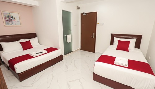 Deluxe Triple Room