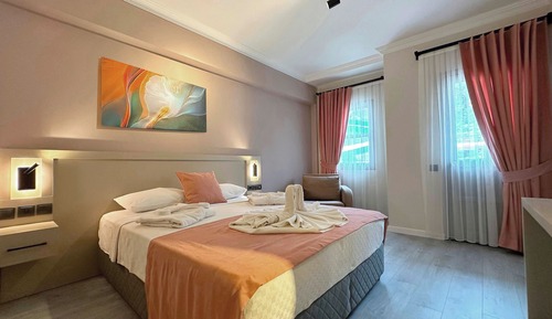 Family Double or Twin Room, Balcony, Mountain View