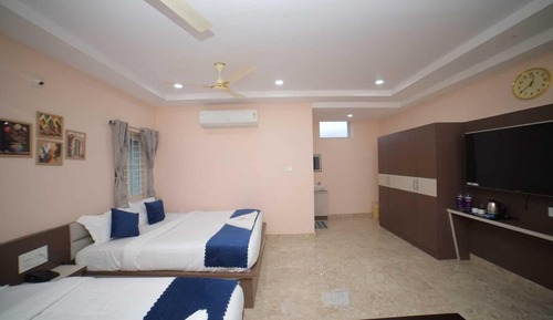 Luxury Suite, City View
