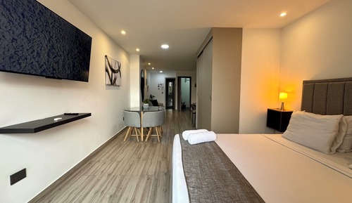 Deluxe Studio, Balcony