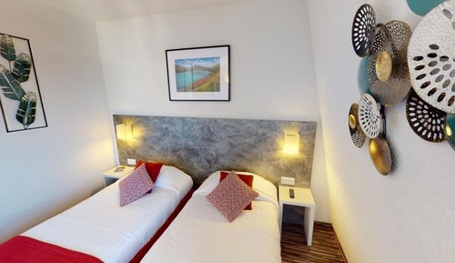 Comfort Twin Room