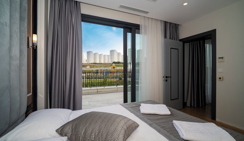 1+1 Luxury Apartment -French Balcony-Without Kitchen