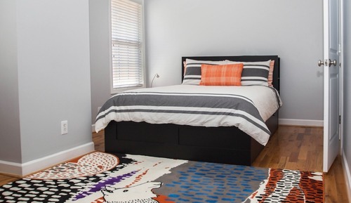 Deluxe Double Room, 1 Queen Bed with Sofa bed, Private Bathroom (Sheep Room)