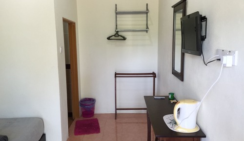 Twin Room (Tok Ki)