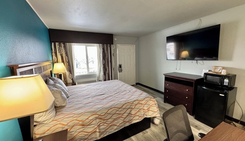 Deluxe Room, 1 King Bed