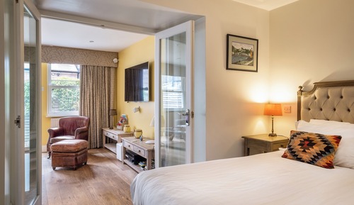 Deluxe Suite