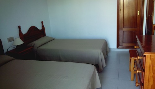 Standard Apartment, 2 Bedrooms, Terrace, Partial Ocean View