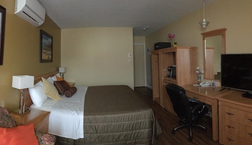 Deluxe Room, 1 King Bed, Sofa