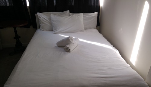 Double Room (1 Double Bed, Shared Bathroom)