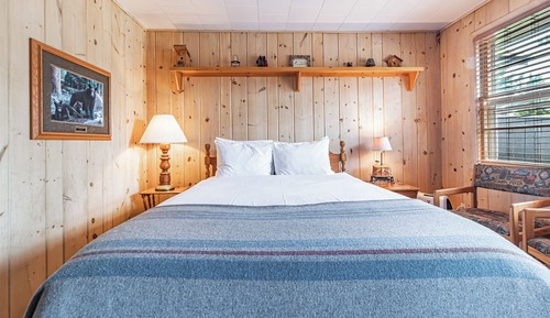 Room, Private Bathroom (Motel 5B)