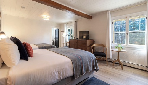 Room, Private Bathroom (Room 209)