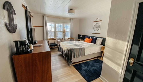 Room, Private Bathroom (Room 212)