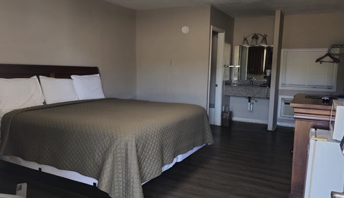 Basic Single Room