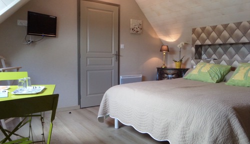 Standard Double Room, 1 Queen Bed, Non Smoking, Garden View