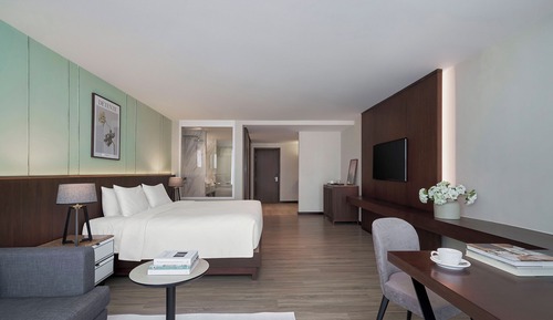 Superior Room, City View