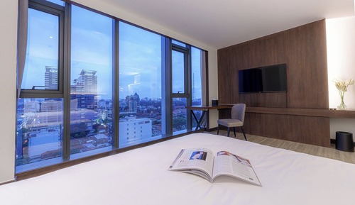 Deluxe Room, City View