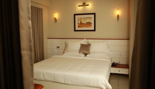Luxury Suite, City View