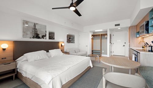 Luxury Studio Suite, 1 King Bed, Ocean View
