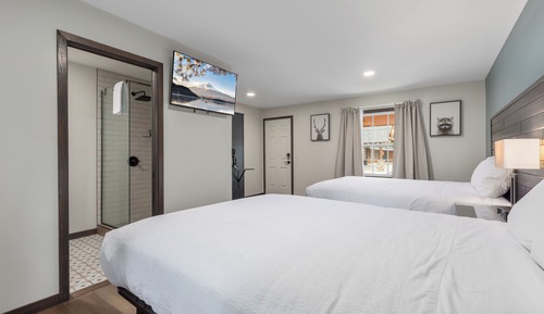 Family Studio, 2 Queen Beds