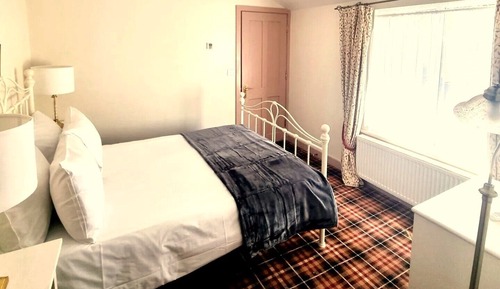 Double Room, Garden View (Room 5)