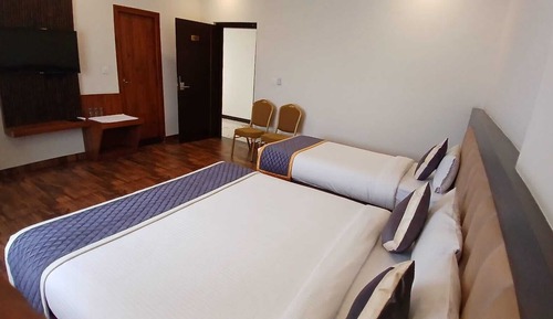 Family Triple Room, City View