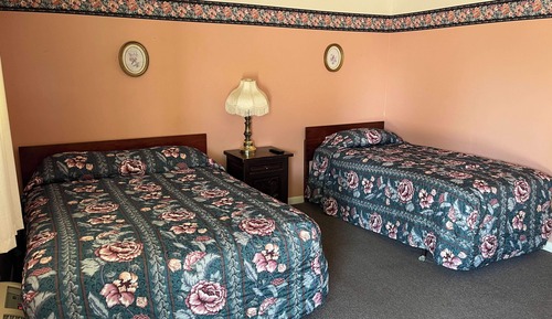 Comfort Room, City View