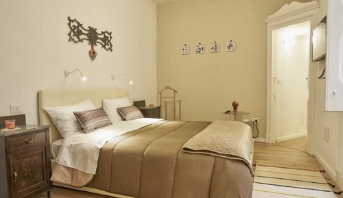 House, 1 Bedroom, Kitchenette, Courtyard View