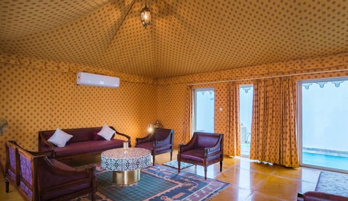 Grand Tent