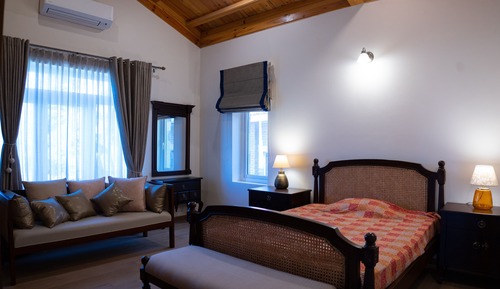 Superior Room, Mountain View