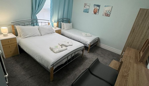 Standard Studio, Multiple Beds, Kitchenette