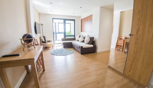 Executive Apartment, Private Bathroom, City View (Superior Balcony)