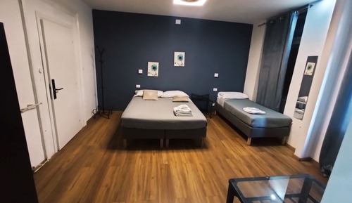 Family Room, Balcony, City View