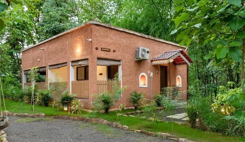 Cottage, Balcony