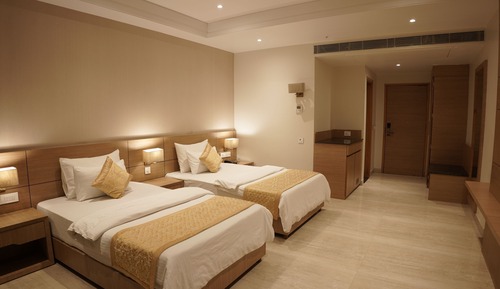 Superior Single Room, Hill View
