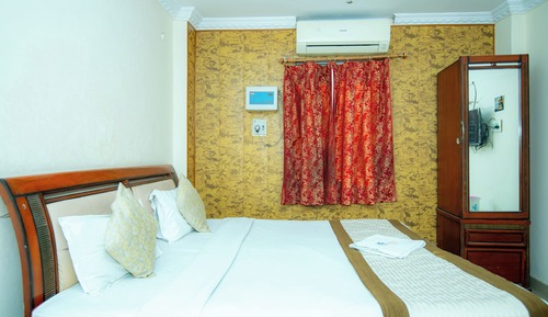 Elite Room, City View