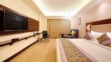 Deluxe Double Room, City View