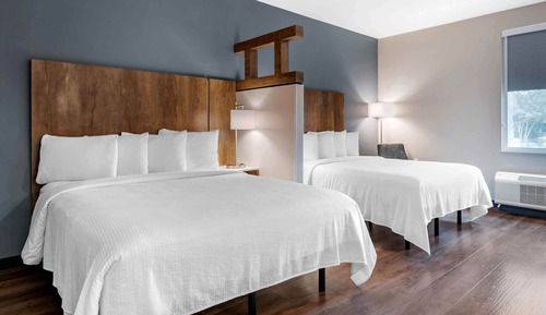 Superior Studio, 2 Queen Beds, Non Smoking