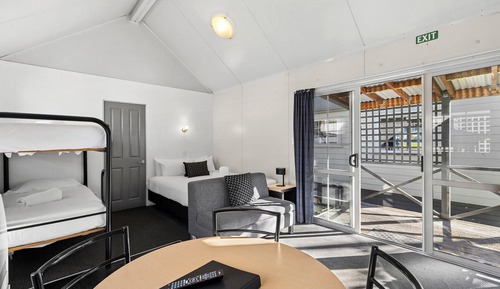 Standard Mountain View Studio