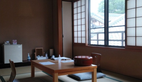 Economy Twin Room
