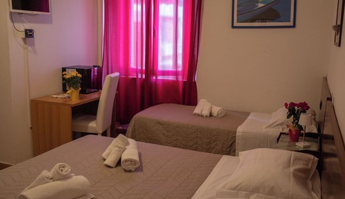 Classic Triple Room