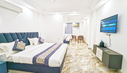 Family Double Room, City View