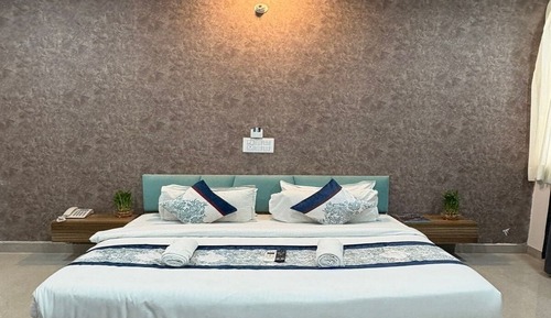 Junior Family Suite Room With Communal Balcony